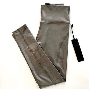 NWT Noli Liquid Leggings